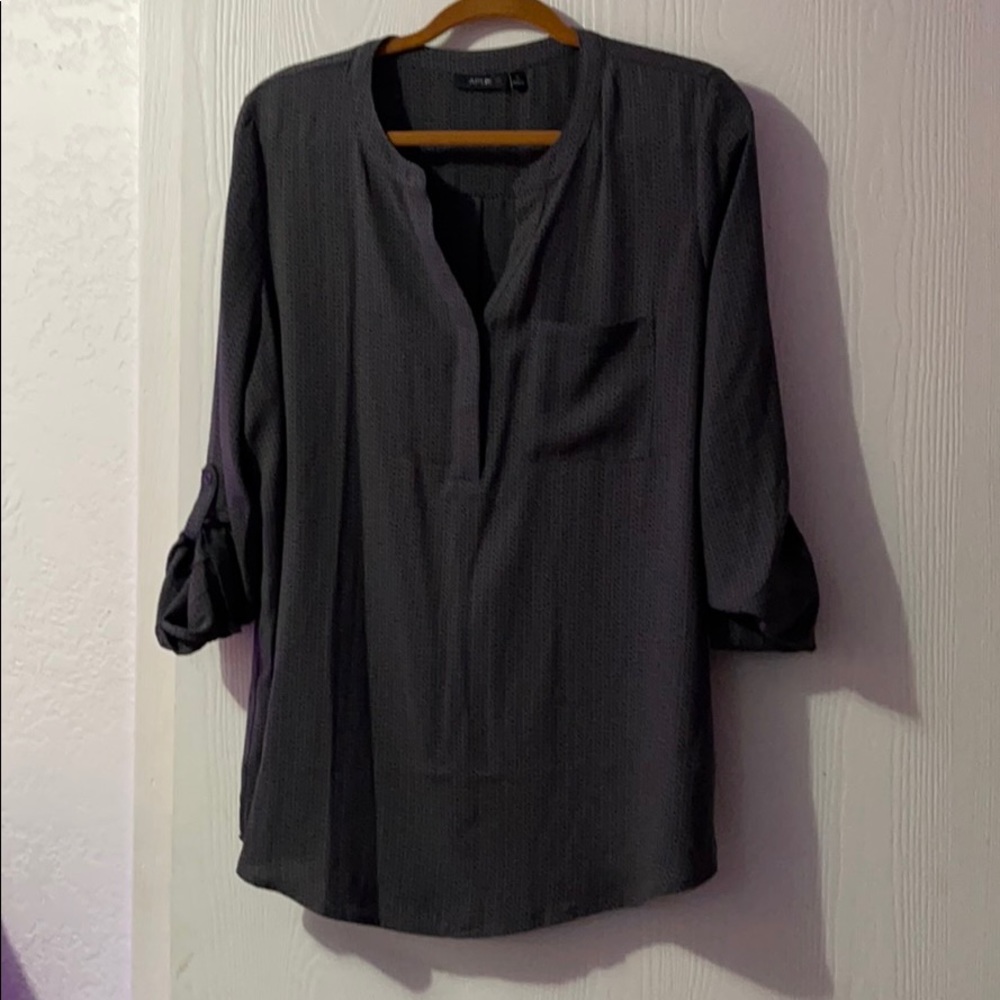 COPY - Grey and Black 3/4 sleeve Blouse from Apt. 9